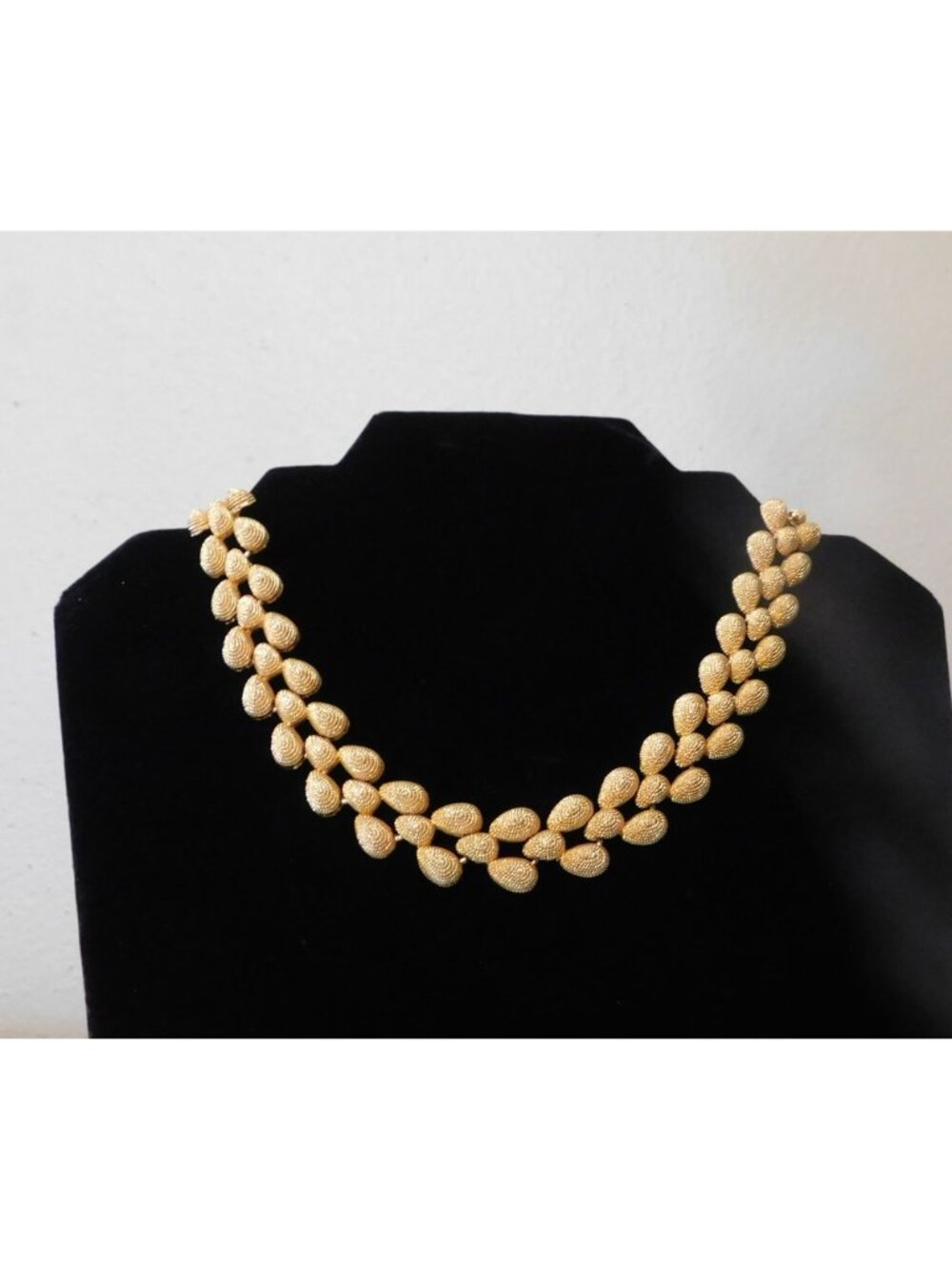 Premier Designs Vintage Gold-Tone Set Choker Necklace Bracelet Clip Earrings - Picture 7 of 13